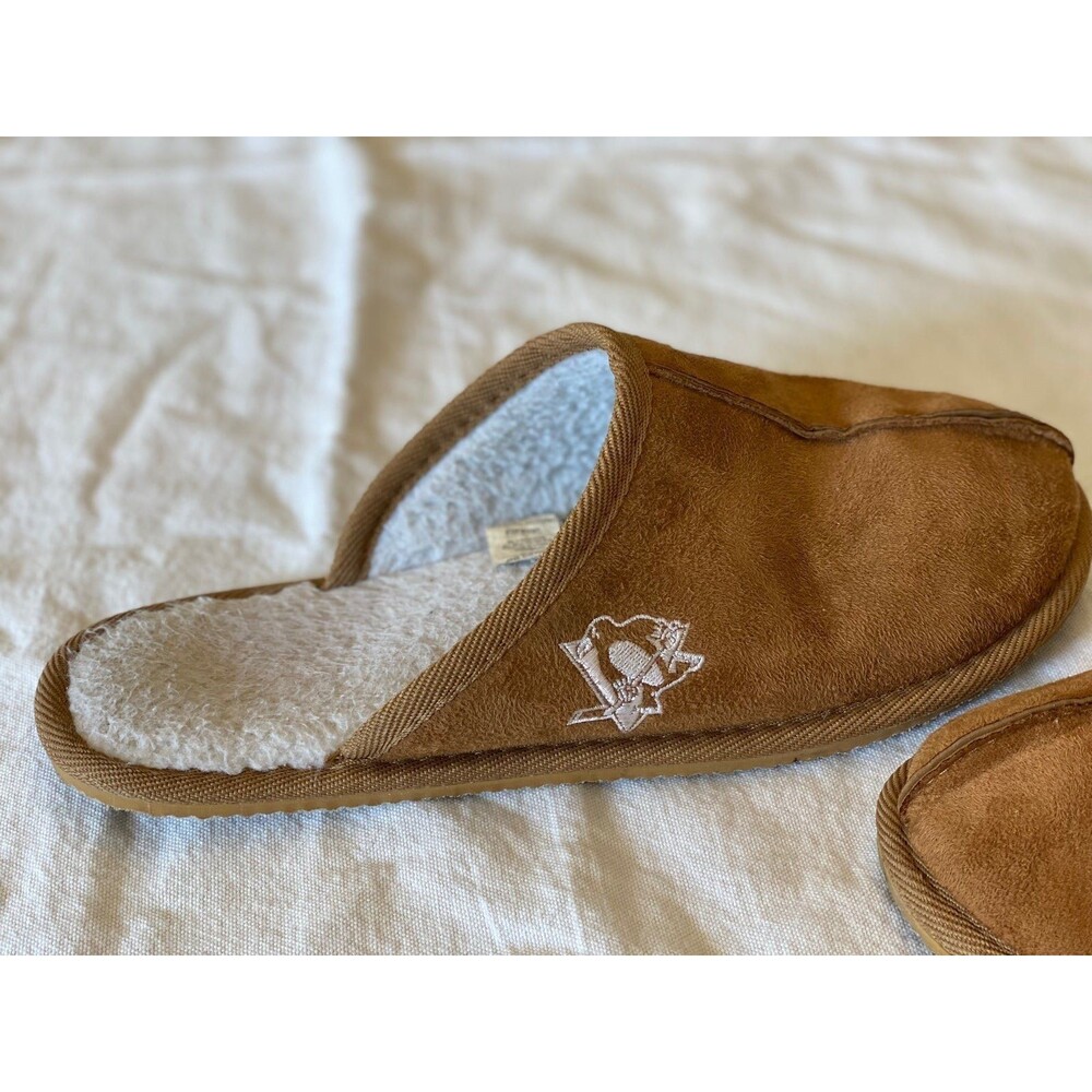 PITTSBURGH PENGUINS Slipper Shoes Youth/Kid’s Sz Sm Hockey Fan NHL Apparel - Picture 3 of 10